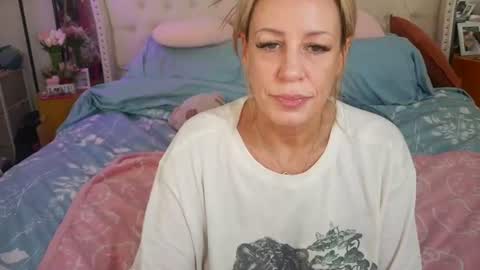 Vegas Dani online show from July 5, 2026, 10:06 pm