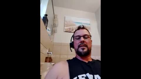vegasdadbod online show from February 8, 2026, 7:39 pm