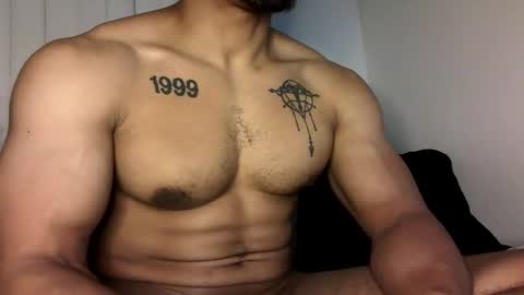 Vegas Love online show from November 10, 2025, 8:57 am