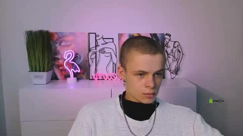 veldi_to online show from December 5, 2025, 10:46 am