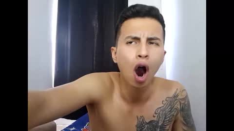 Snapshot of velk_hot1 chatting on December 31, 2024, 6:35 pm velk_hot1 online show from December 31, 2024, 6:35 pm