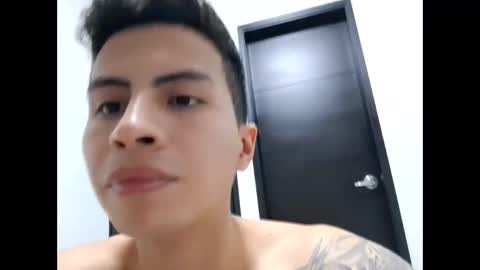 Snapshot of velk_hot1 chatting on January 13, 2025, 1:56 am velk_hot1 online show from January 13, 2025, 1:56 am