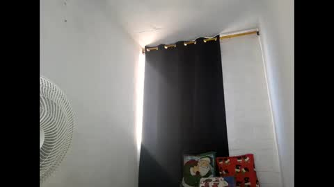 Snapshot of velk_hot1 chatting on January 14, 2025, 9:41 pm velk_hot1 online show from January 14, 2025, 9:41 pm