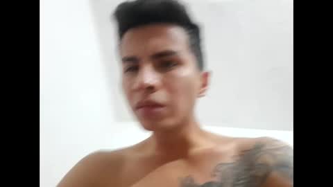 Snapshot of velk_hot1 chatting on January 20, 2025, 5:04 am velk_hot1 online show from January 20, 2025, 5:04 am