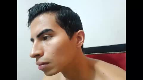 Snapshot of velk_hot1 chatting on February 12, 2025, 7:24 pm velk_hot1 online show from February 12, 2025, 7:24 pm