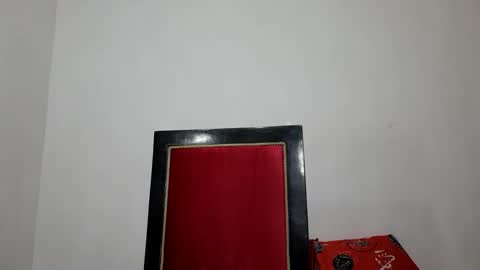 Snapshot of velk_hot1 chatting on March 12, 2025, 12:42 am velk_hot1 online show from March 12, 2025, 12:42 am