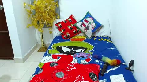 Snapshot of velk_hot1 chatting on December 20, 2025, 6:59 pm velk_hot1 online show from December 20, 2025, 6:59 pm