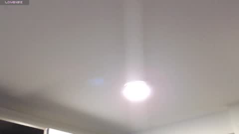 veluna_ online show from August 6, 2026, 12:07 pm