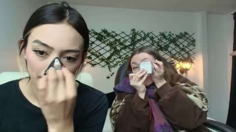 Sophi  online show from April 12, 2026, 9:53 pm