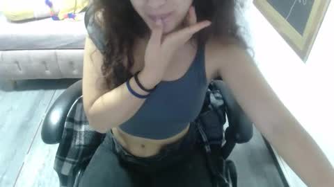 velvet_moon_v online show from November 28, 2025, 1:14 pm