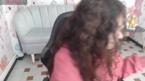 velvet_moon_v online show from February 13, 2026, 12:45 pm