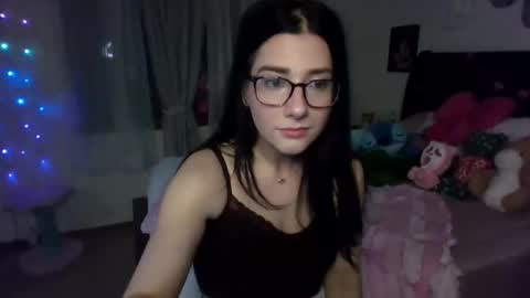 Kitty online show from February 19, 2026, 12:06 am