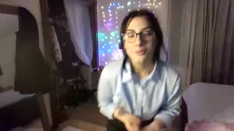 Kitty online show from February 20, 2026, 12:07 am