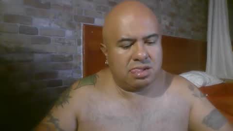 velvetlux9 online show from May 17, 2026, 2:20 am