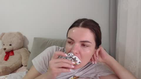 velvetmoon123 online show from December 14, 2025, 9:47 am