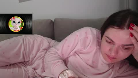 Snapshot of velvetmoon123 chatting on February 1, 2026, 9:35 pm velvetmoon123 online show from February 1, 2026, 9:35 pm