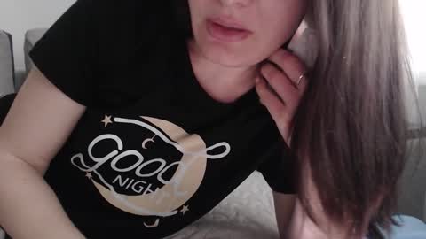 Snapshot of velvetmoon123 chatting on March 2, 2026, 8:21 am velvetmoon123 online show from March 2, 2026, 8:21 am