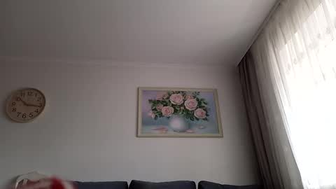 velvetmoon123 online show from March 18, 2026, 8:17 am