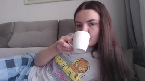 velvetmoon123 online show from April 11, 2026, 6:51 am