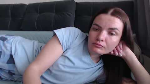 velvetmoon123 online show from April 14, 2026, 12:33 pm