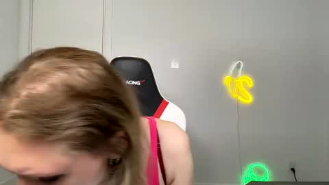 VelvetTGirl online show from February 12, 2026, 3:07 pm