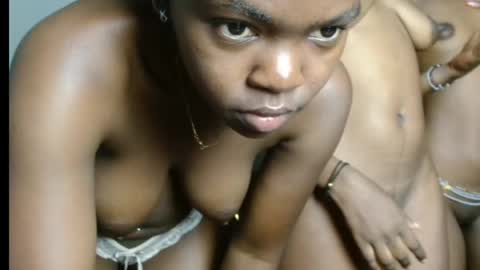 Snapshot of velvetvibes02 chatting on May 30, 2026, 8:17 pm mellisa online show from May 30, 2026, 8:17 pm