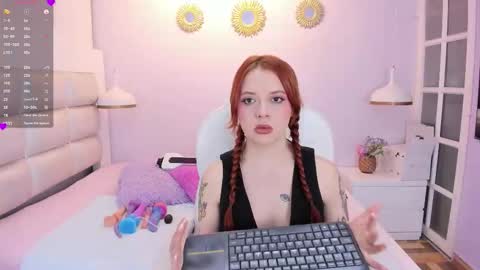 Snapshot of velvetxxvice chatting on September 17, 2025, 8:54 pm Yvonne online show from September 17, 2025, 8:54 pm