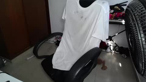 Snapshot of venelope1 chatting on November 8, 2025, 2:39 pm Venelope 3 online show from November 8, 2025, 2:39 pm