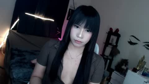 veniceseduction online show from June 15, 2026, 11:45 am