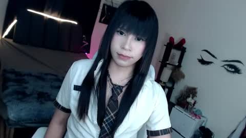 veniceseduction online show from June 18, 2026, 1:48 pm
