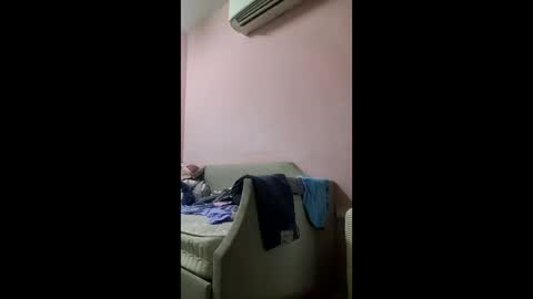 venjo202673 online show from May 15, 2026, 4:58 pm