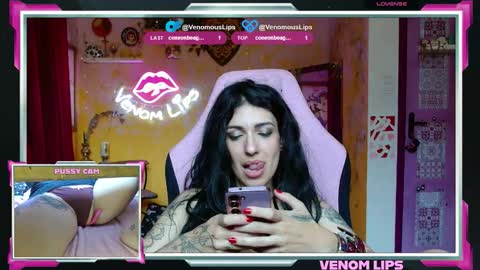 Snapshot of venomouslips chatting on October 9, 2025, 1:42 pm VenomLips online show from October 9, 2025, 1:42 pm