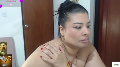 HI IM VENUS SMALL BOOBS  BIG HEART WARM PUSSY online show from May 15, 2026, 11:23 pm