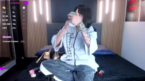 Medussa online show from October 27, 2025, 3:10 am