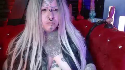 Snapshot of venus_rock chatting on July 20, 2026, 12:40 pm Venus Ink online show from July 20, 2026, 12:40 pm