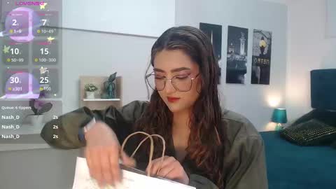 Snapshot of venus_steffen chatting on September 24, 2025, 12:52 pm Mia online show from September 24, 2025, 12:52 pm