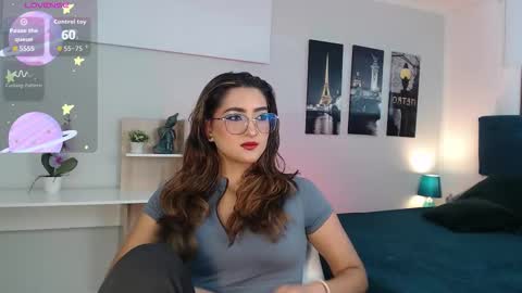 Snapshot of venus_steffen chatting on September 26, 2025, 12:42 pm Mia online show from September 26, 2025, 12:42 pm