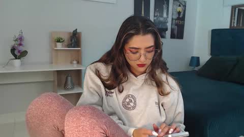 Snapshot of venus_steffen chatting on October 29, 2025, 12:40 pm Mia online show from October 29, 2025, 12:40 pm