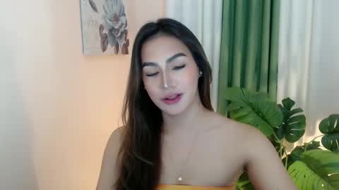 Venus Sunrise Bombshell online show from September 16, 2025, 7:04 pm