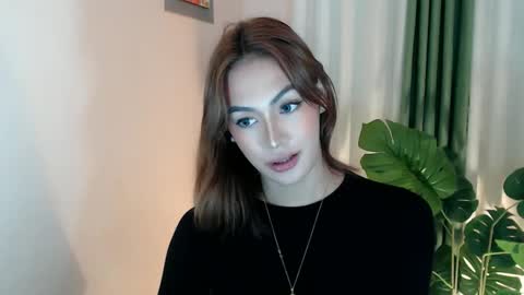 Venus Sunrise Bombshell online show from December 4, 2025, 7:11 pm