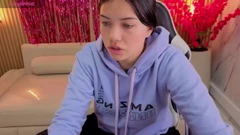 Venus  online show from February 25, 2026, 12:26 pm