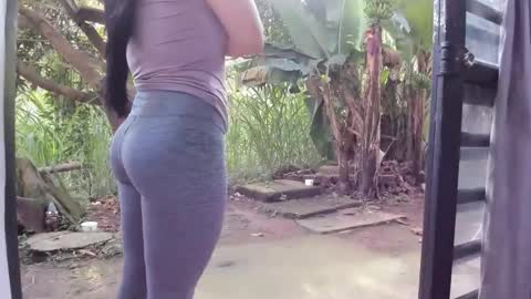 venus ... zeus sheer  online show from February 17, 2026, 12:45 pm