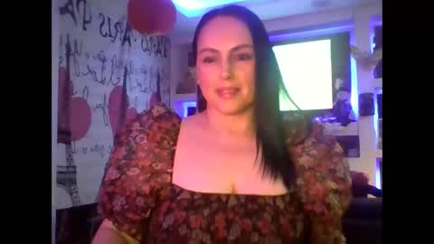 Snapshot of venusina07 chatting on October 12, 2025, 6:56 am VENUSINA07 online show from October 12, 2025, 6:56 am