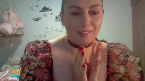 Snapshot of venusina07 chatting on December 1, 2025, 6:29 am VENUSINA07 online show from December 1, 2025, 6:29 am