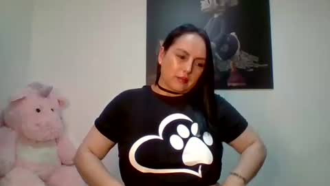 VENUSINA07 online show from May 15, 2026, 5:14 am