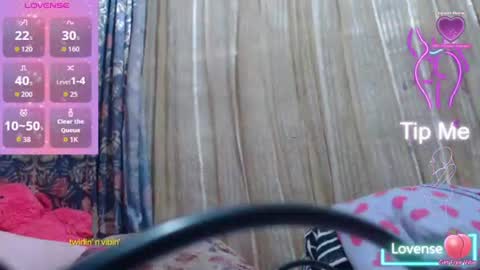 venuslovelatina online show from July 8, 2026, 1:04 pm