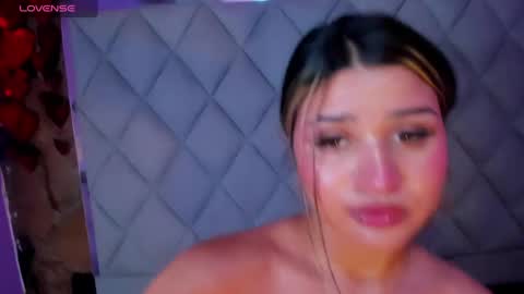 Venusowen  online show from February 26, 2025, 6:54 pm