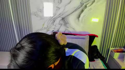 Venusowen  online show from March 9, 2026, 1:37 pm