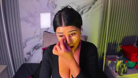 Snapshot of venusowen_ chatting on May 6, 2026, 1:27 pm Venusowen online show from May 6, 2026, 1:27 pm
