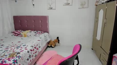 venus online show from February 13, 2025, 3:07 am